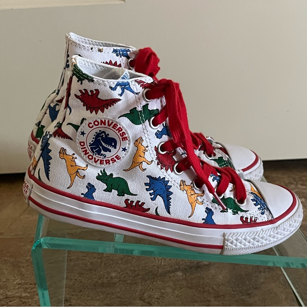 Converse Kids Chuck Taylor’s  Dinoverse High-Top Sneakers Dinosaur Size 2